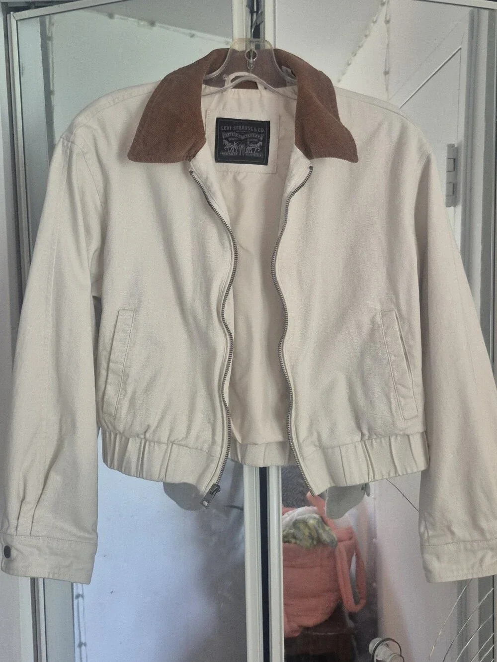 Levi's Cream Zip-Front Jacket with Brown Corduroy Collar - Picture 4 of 4